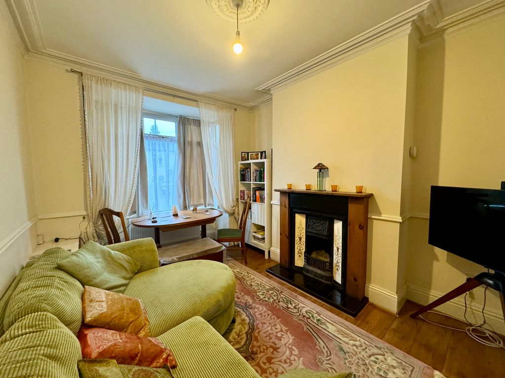 Property photo 3 of 16