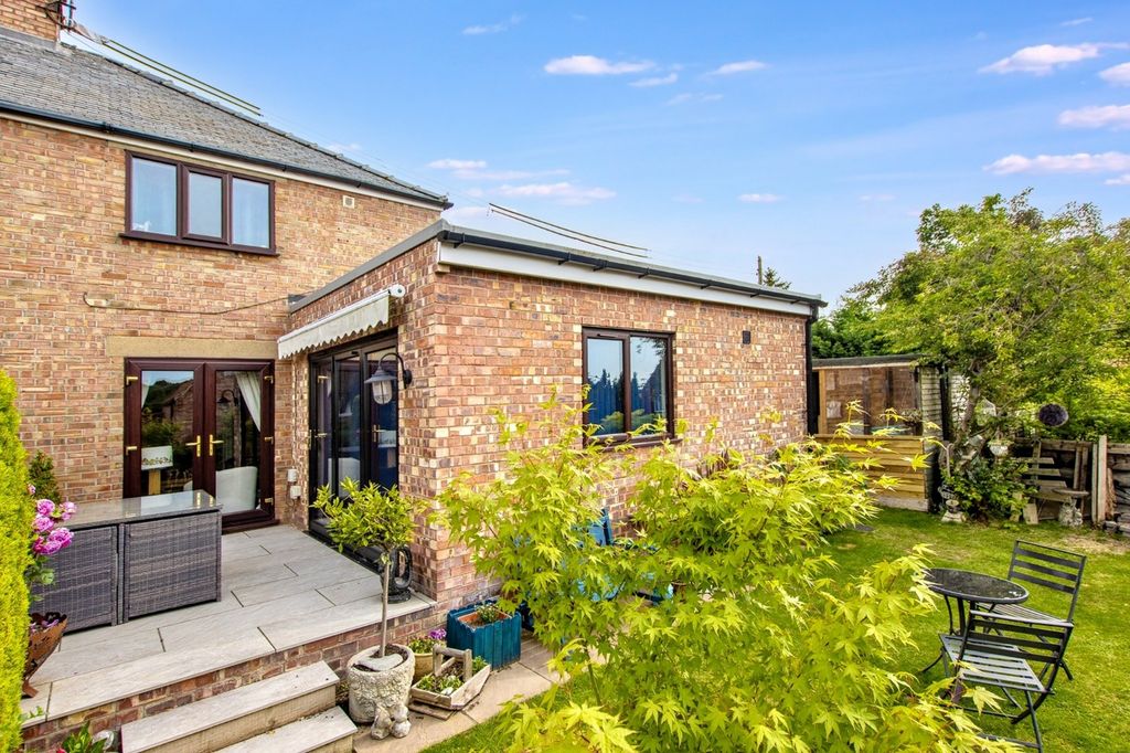Property photo 1 of 30 4276352