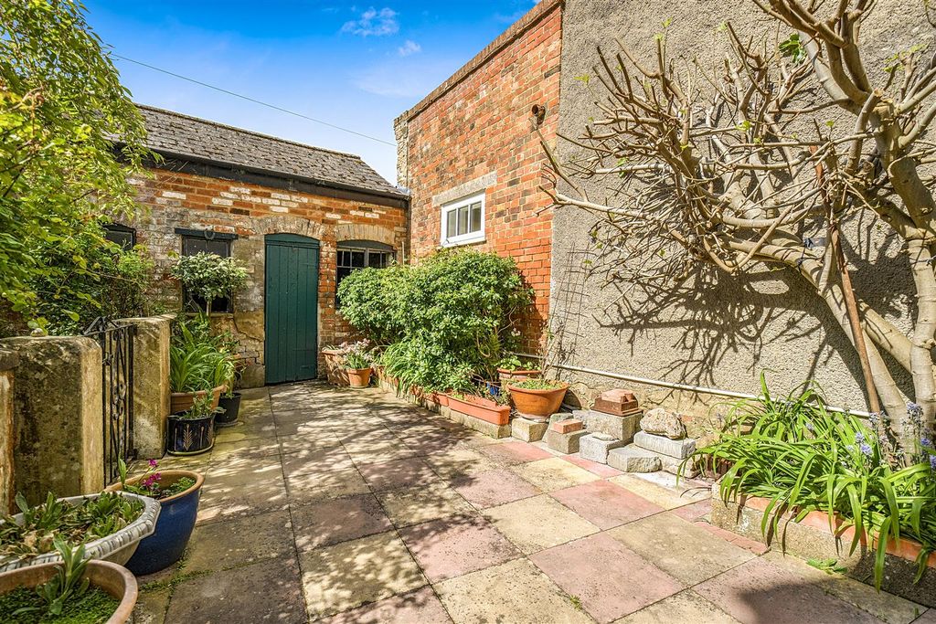 Property photo 2 of 20 1447082-4-69Df6B88B0Da8.Jpg