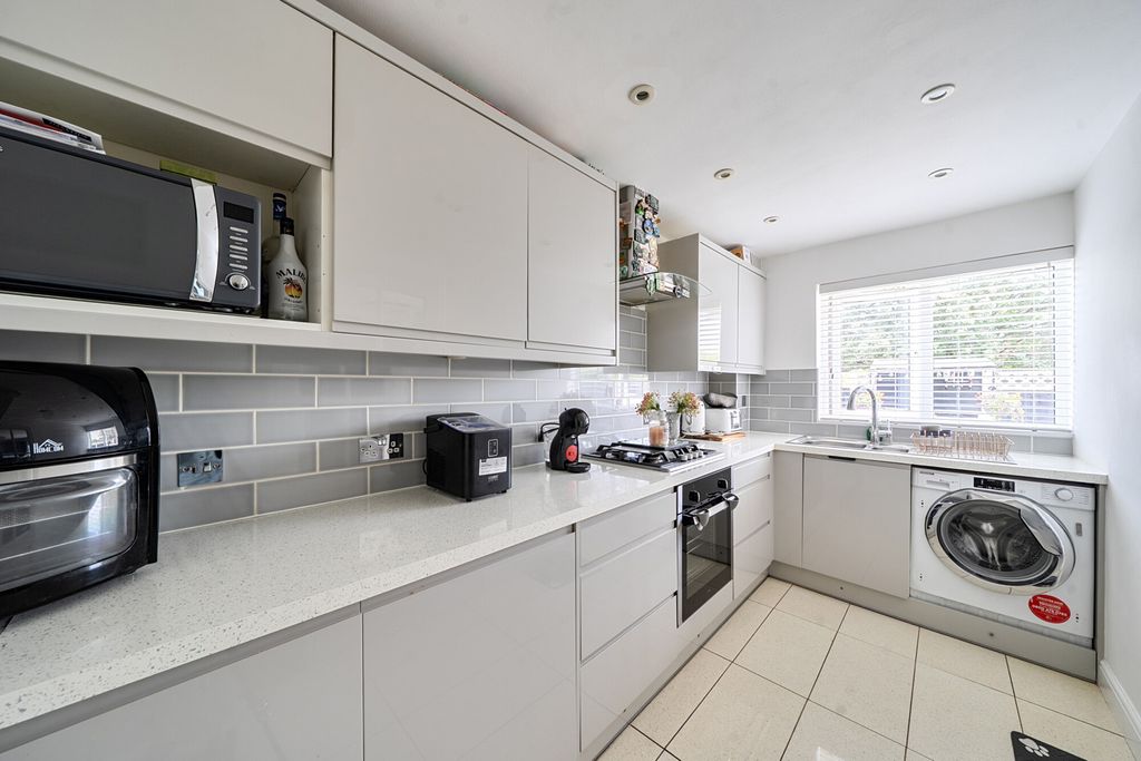 Property photo 3 of 21 1477743-13-6A2Ff4...