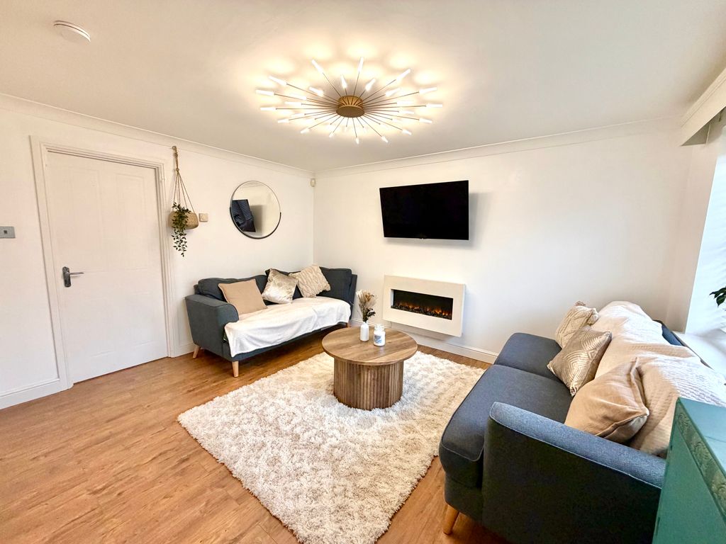 Property photo 3 of 15 Img_0754