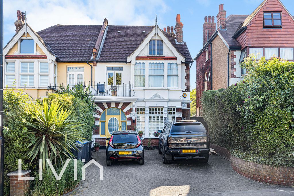Property photo 1 of 28 1