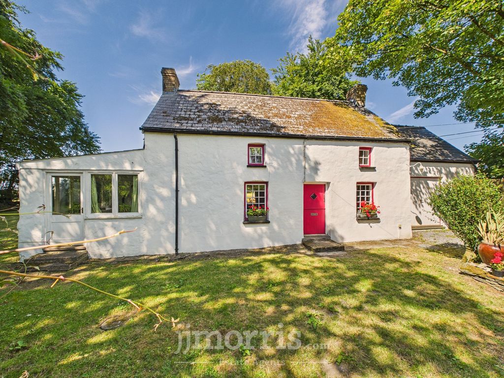 Property photo 1 of 41