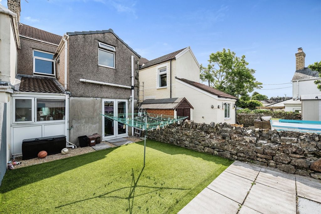 3 bed terraced house for sale in Mackworth Street, Bridgend CF31 Zoopla