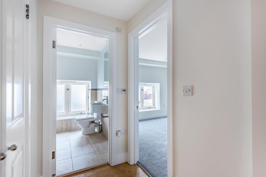 Property photo 3 of 10 Hallway