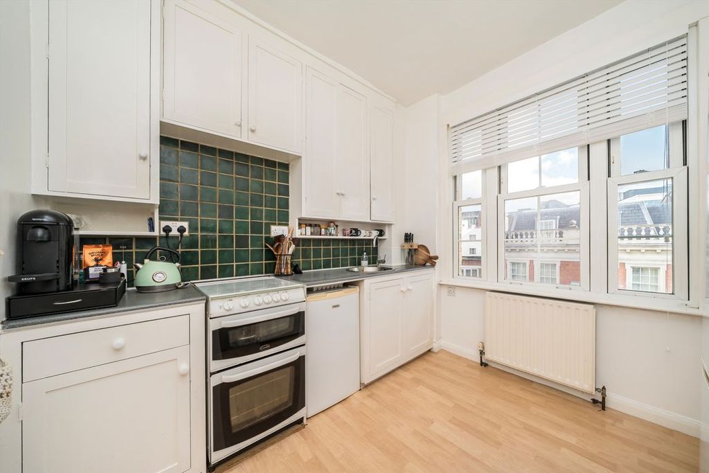 Property photo 3 of 4