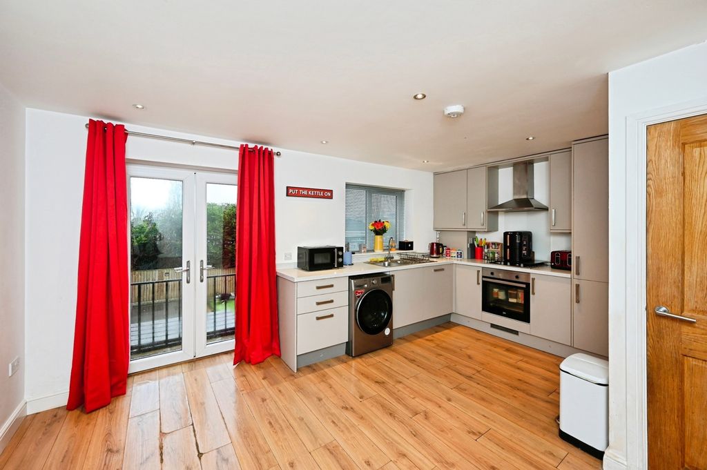 Property photo 3 of 23 Kitchen Dining Room