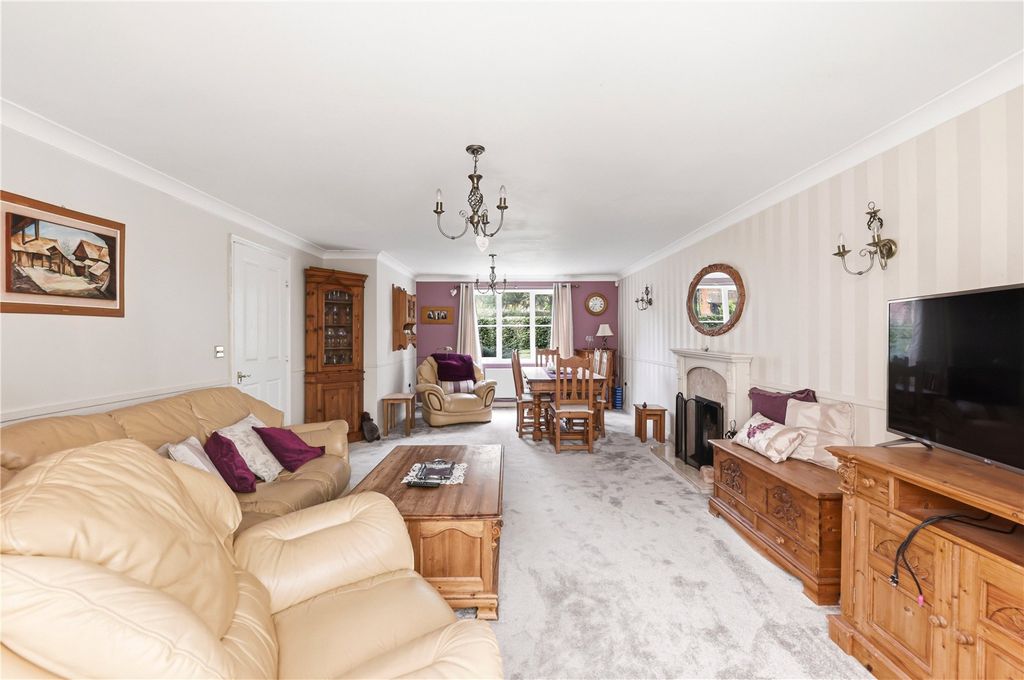 Property photo 2 of 33 Picture No. 19