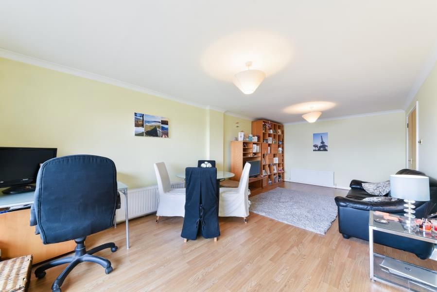 Property photo 3 of 12