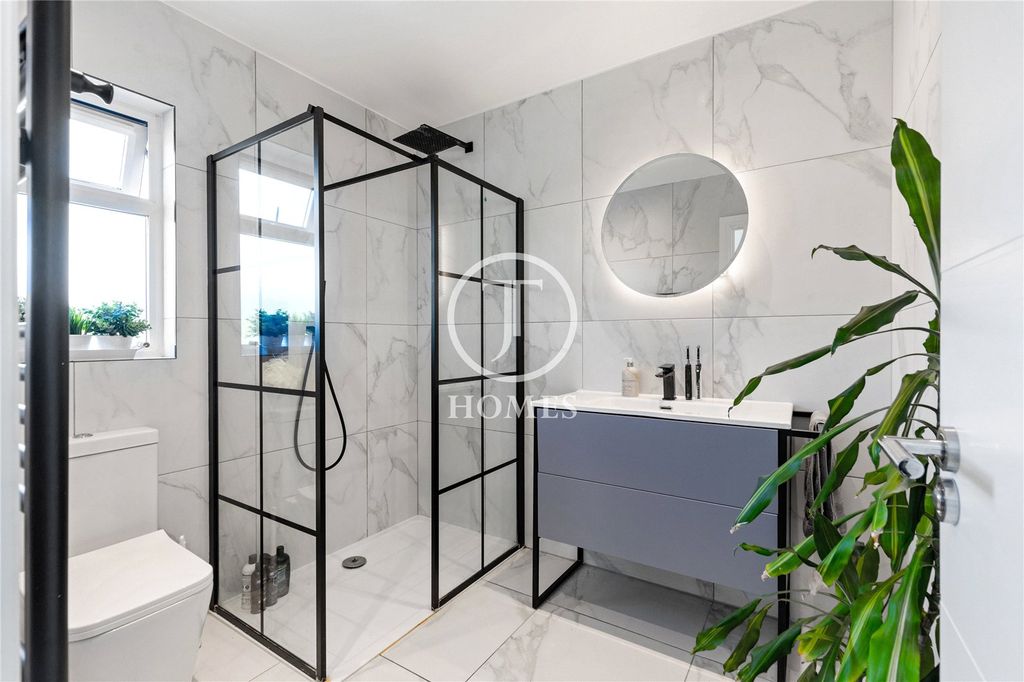 Property photo 2 of 12 Picture No. 02