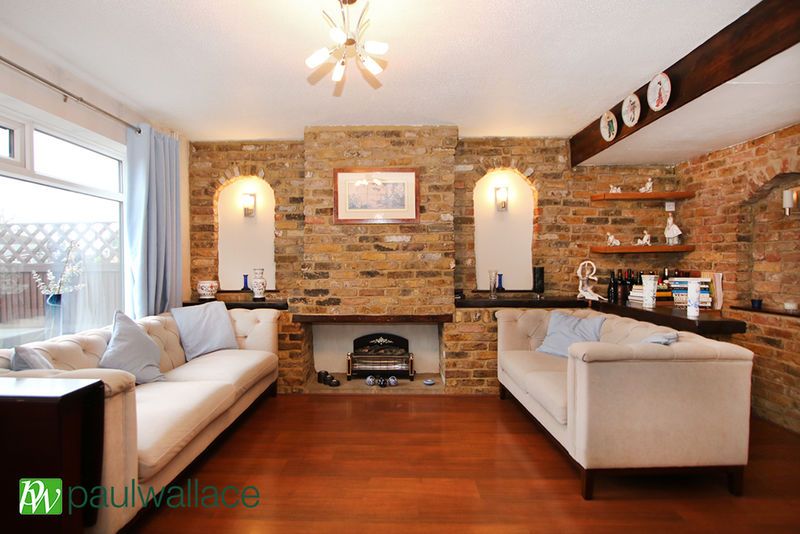 Property photo 2 of 21 Lounge