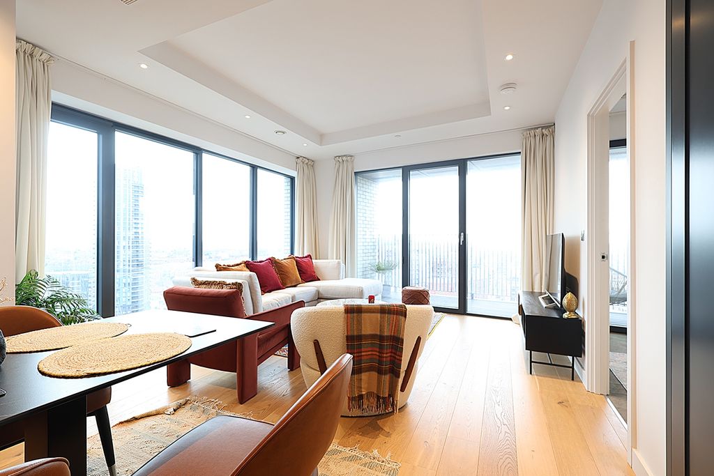 Property photo 3 of 31 Y67A1582