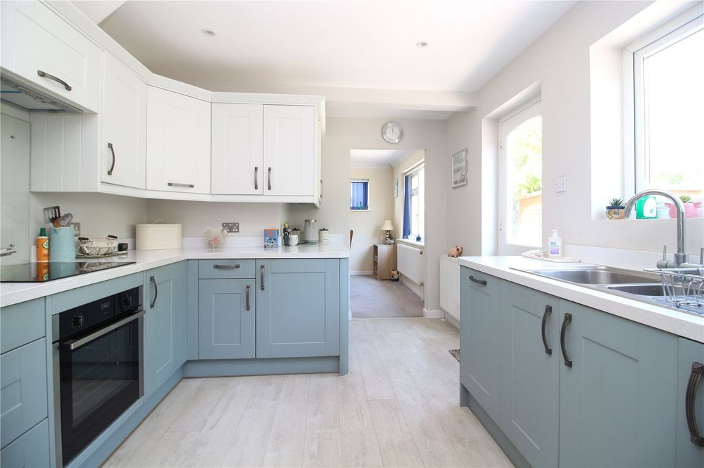 Property photo 3 of 17 Picture No. 04