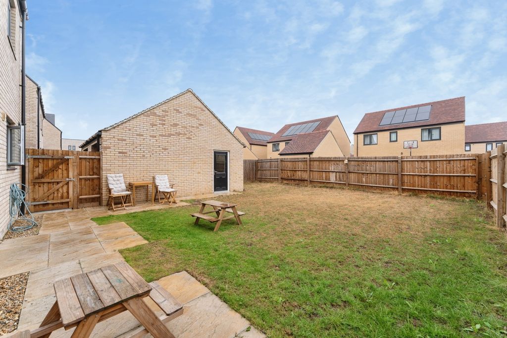 Property photo 2 of 48 Pbox-Img.Jpg