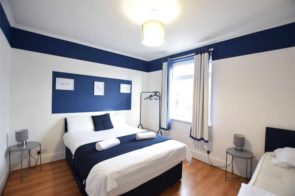 Property photo 3 of 7 Bedroom One