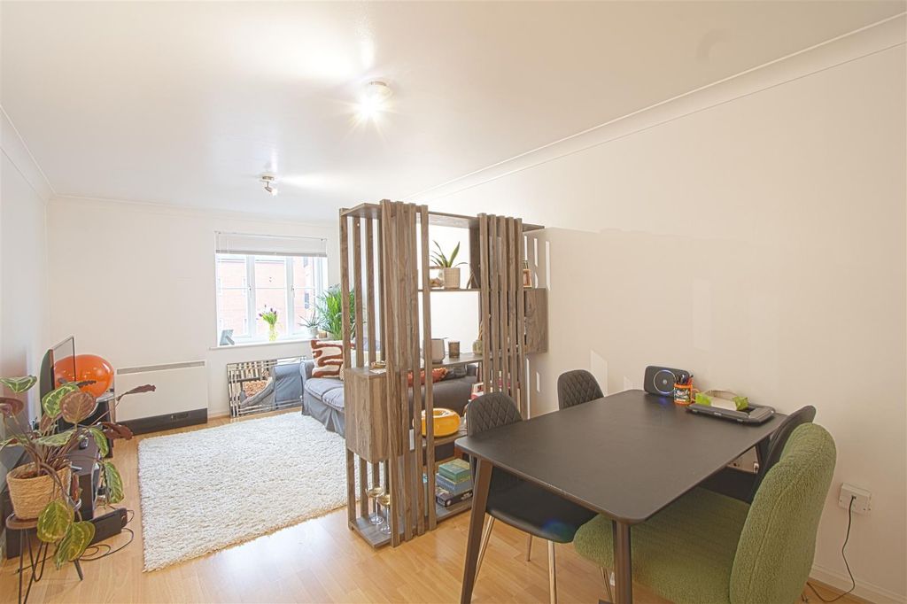 Property photo 2 of 10 Lounge 1.Jpg