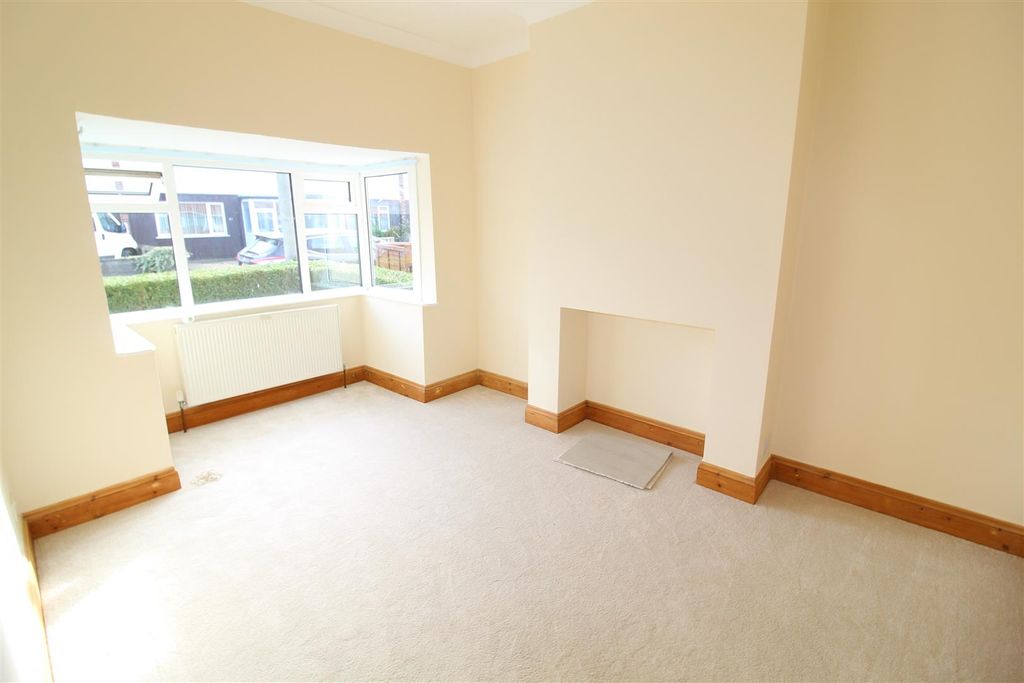 Property photo 3 of 11 1.Jpg