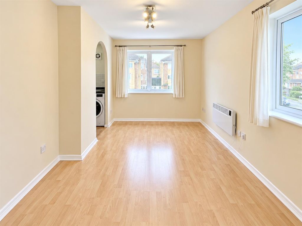 Property photo 2 of 7 Bright Empty Modern Living Space.Png