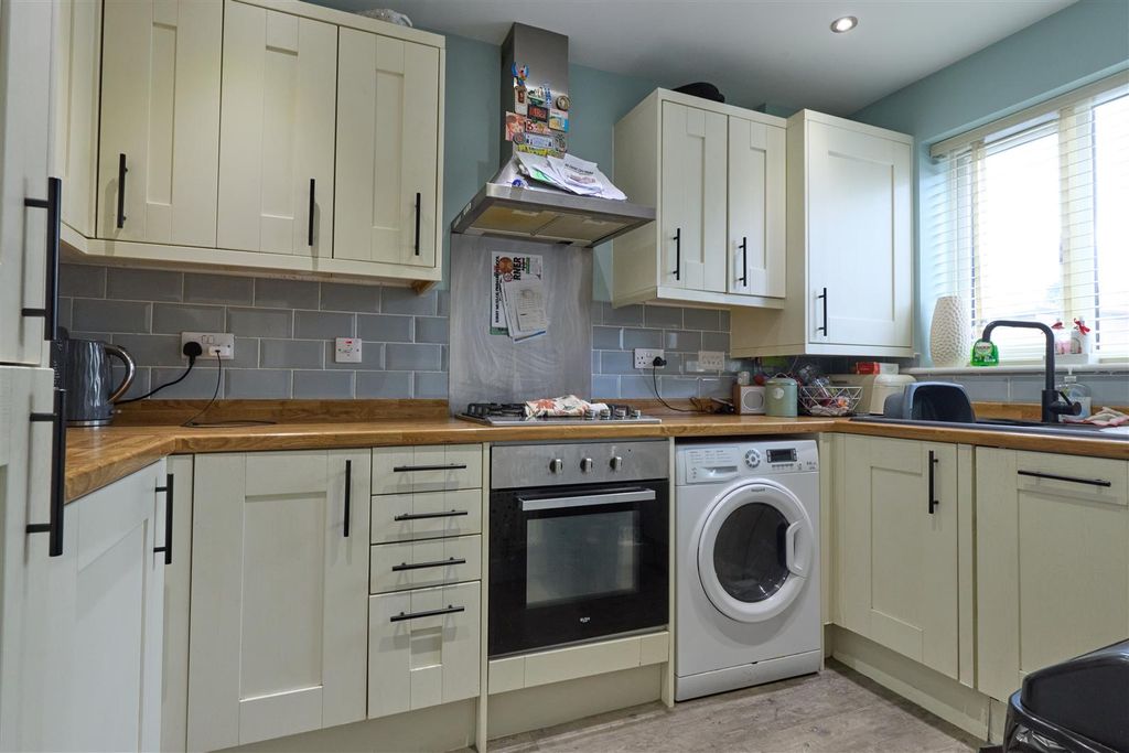 Property photo 3 of 12 Fitted Kitchen To Front