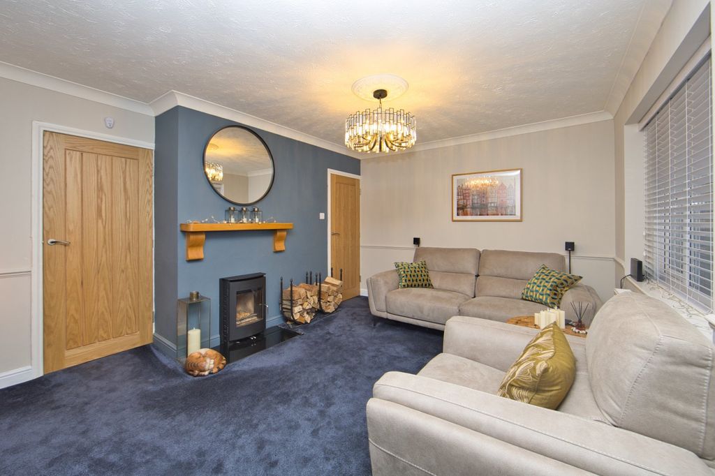 Property photo 2 of 16 Picture 2