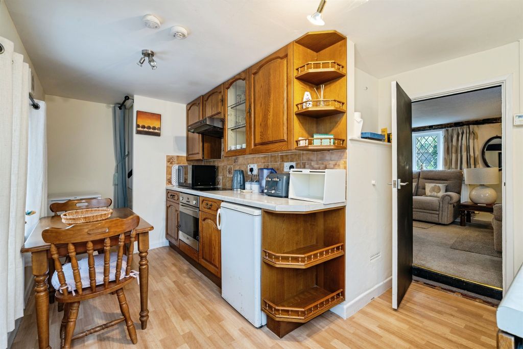 Property photo 3 of 16