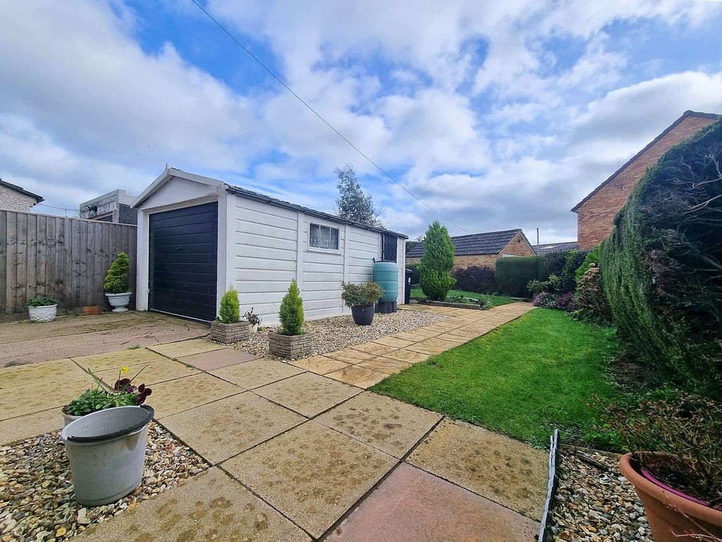 Property photo 2 of 16