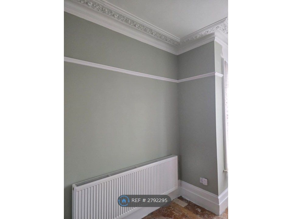 Property photo 2 of 5 Living Room