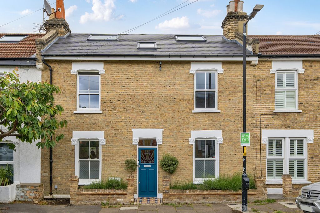 Property photo 1 of 17 1454373-3-6A0705F...