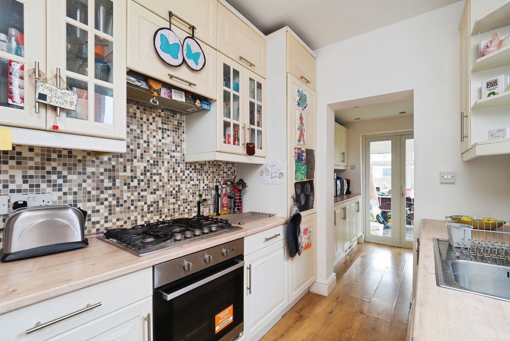 Property photo 3 of 17 Pbox-Img.Jpg