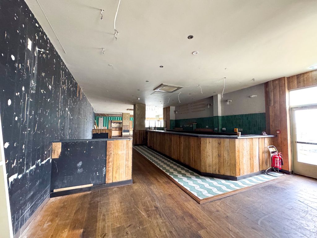 Property photo 3 of 14 Photo 9