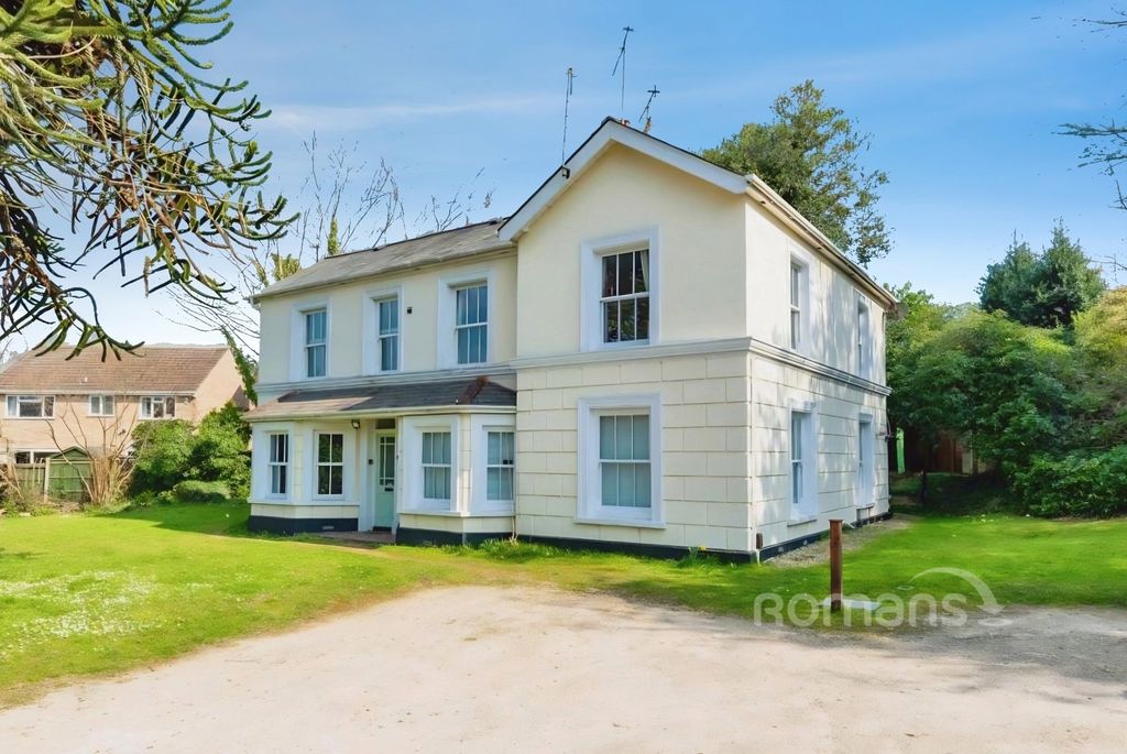 Property photo 1 of 11 Pbox-Img.Jpeg