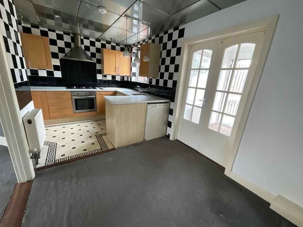 Property photo 2 of 15 Kitchen 10' x 7'8