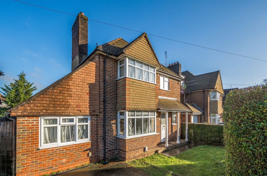 Property photo 1 of 18 Front Aspect