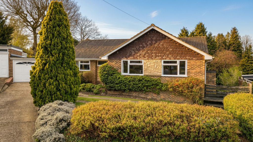 Property photo 1 of 21