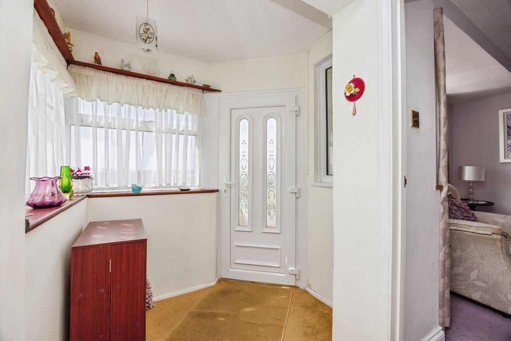 Property photo 3 of 16 Photo