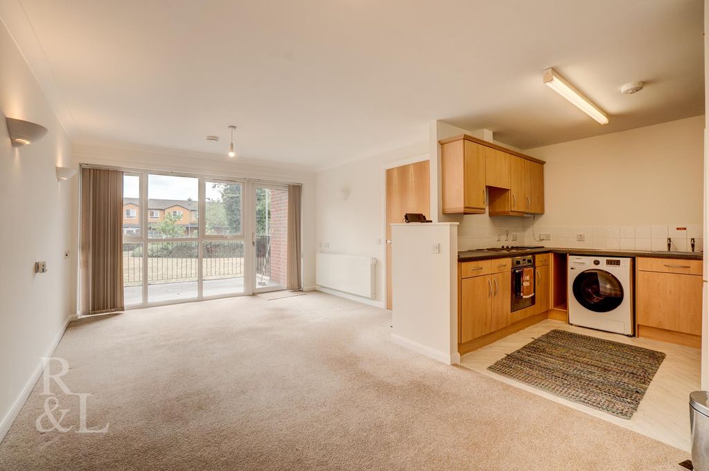 Property photo 3 of 11 B (2).Jpg