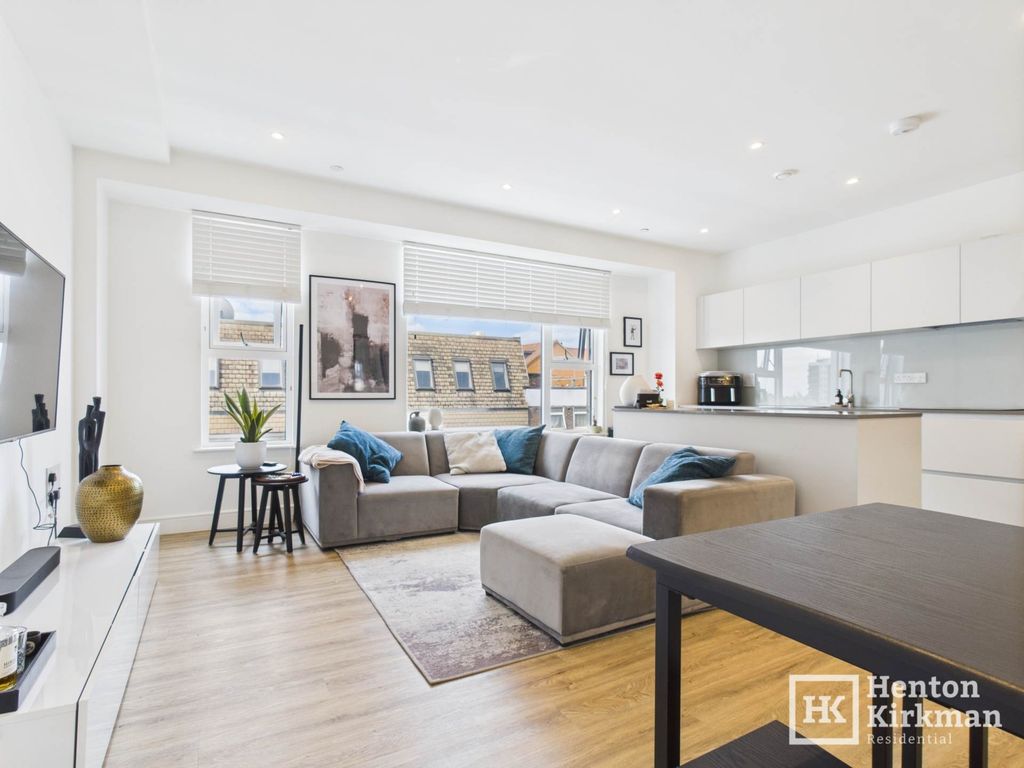 Property photo 3 of 15