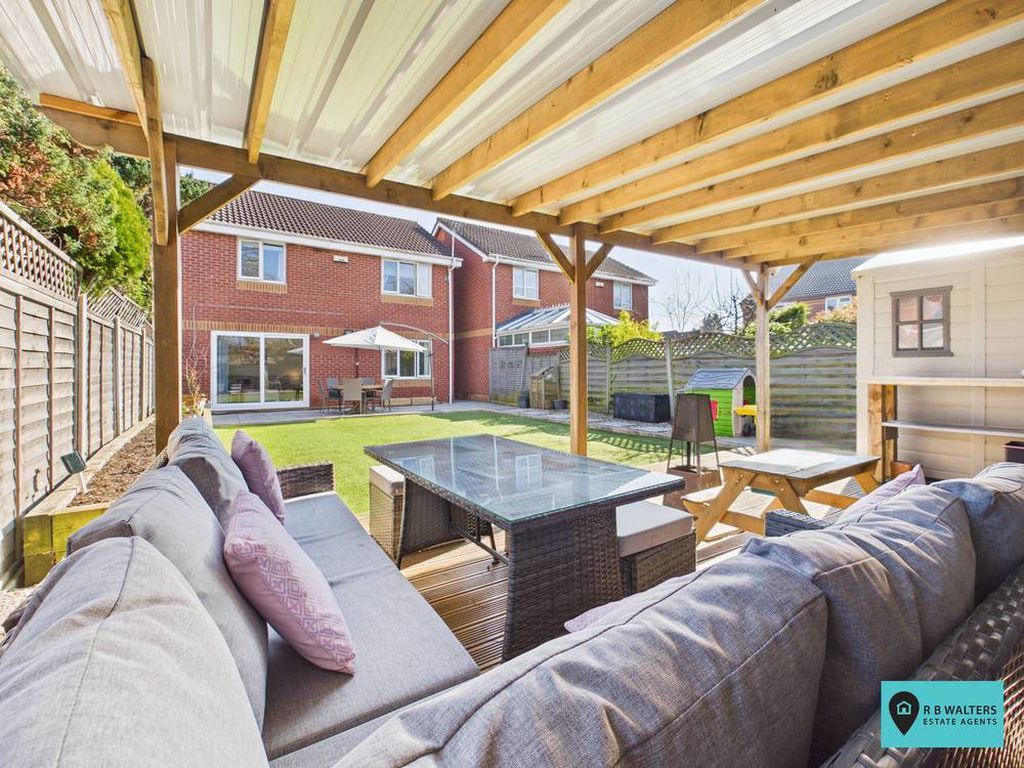 Property photo 2 of 25 Garden