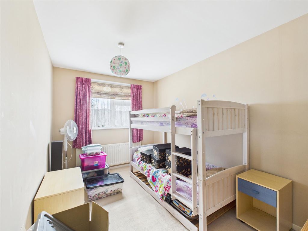 Property photo 3 of 13 Cam03736G0-Pr0181-Still005.Jpg