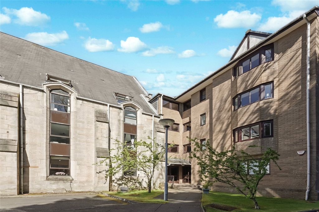 Property photo 1 of 21 Picture No. 02