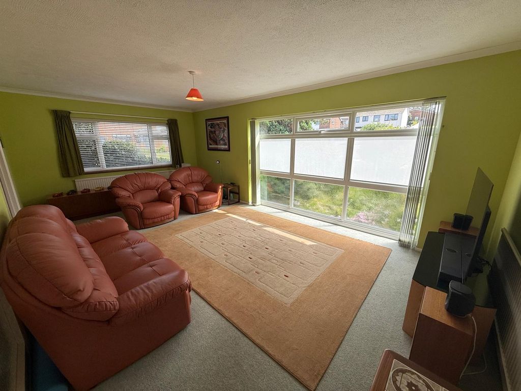 Property photo 3 of 22