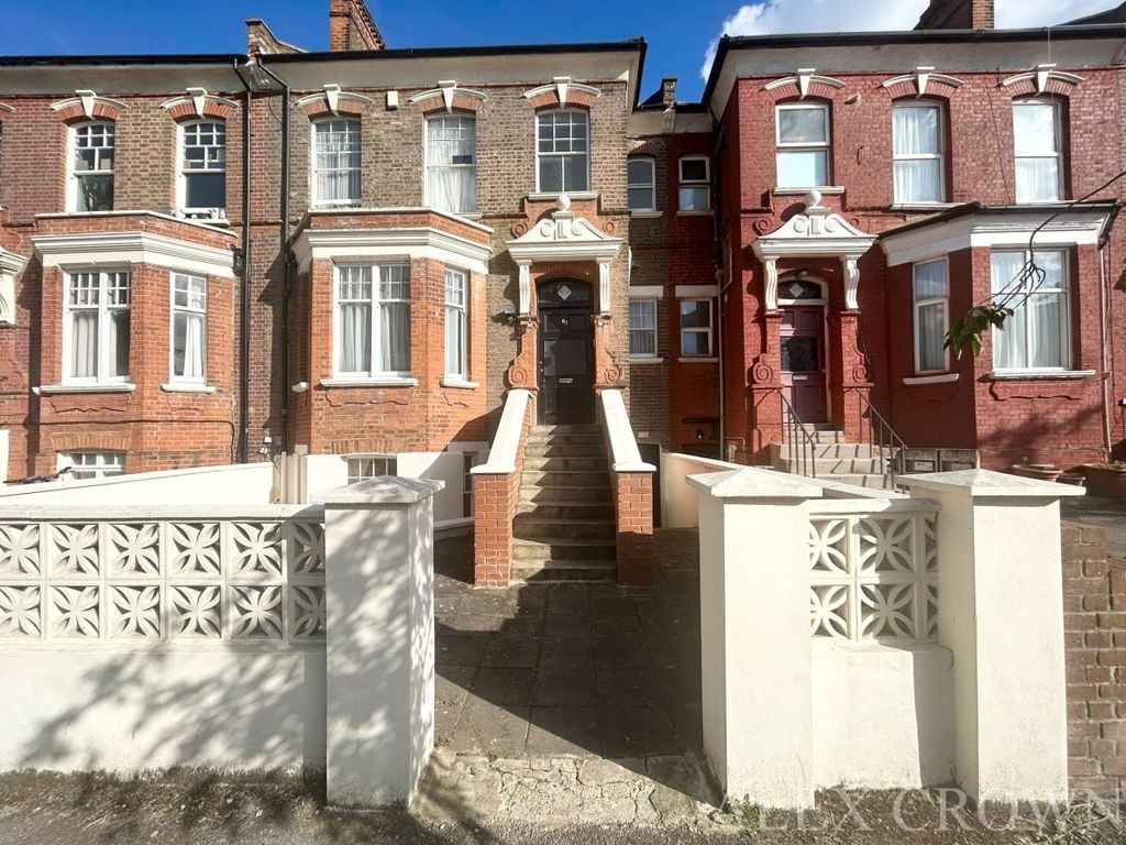 Property photo 1 of 5
