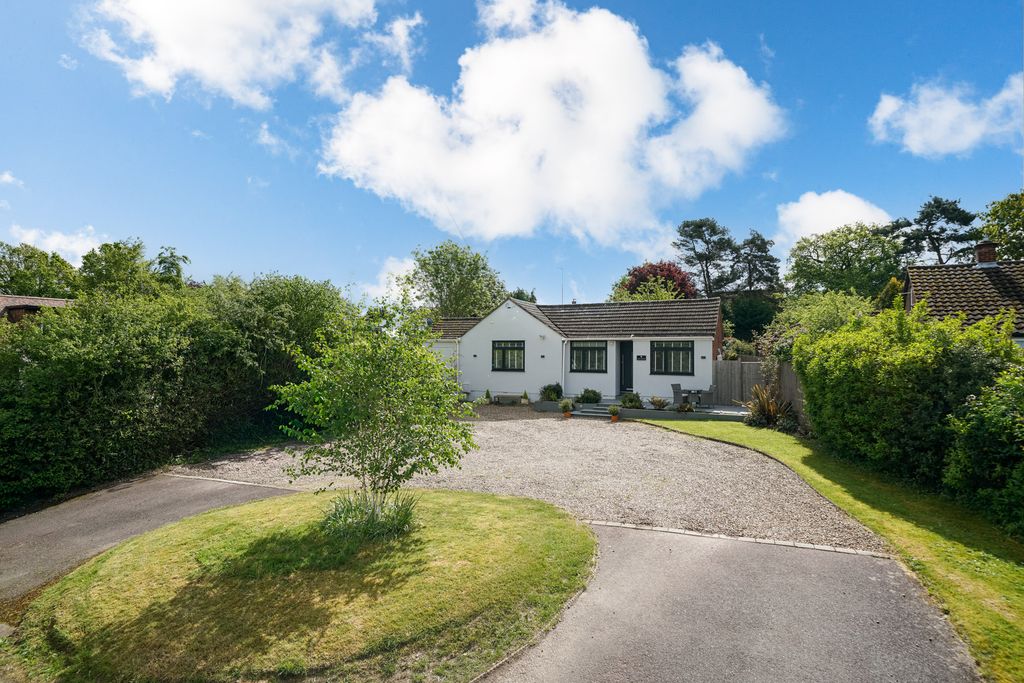 Property photo 1 of 24