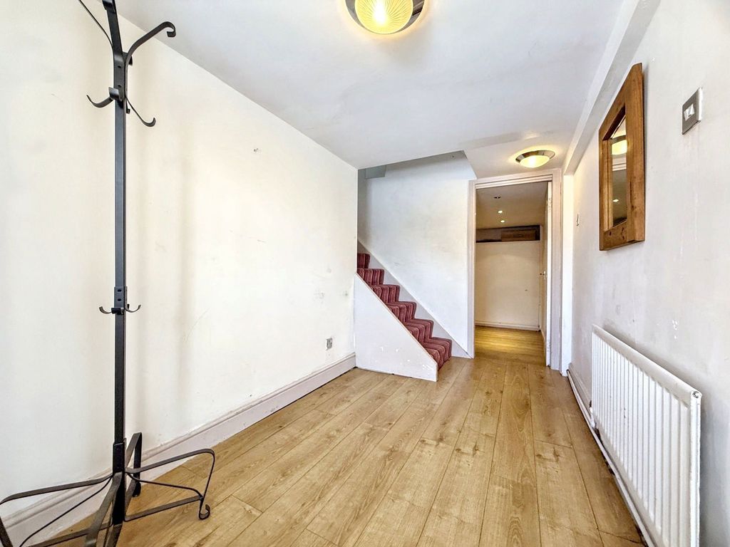 Property photo 3 of 24