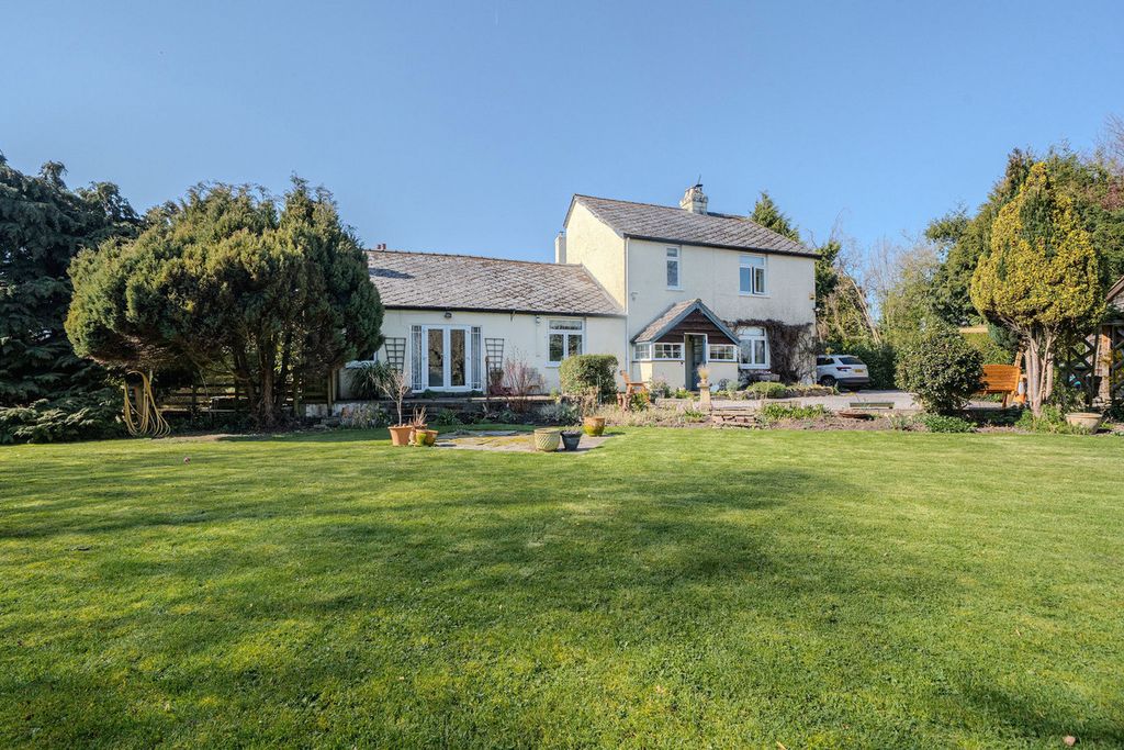 Property photo 1 of 44