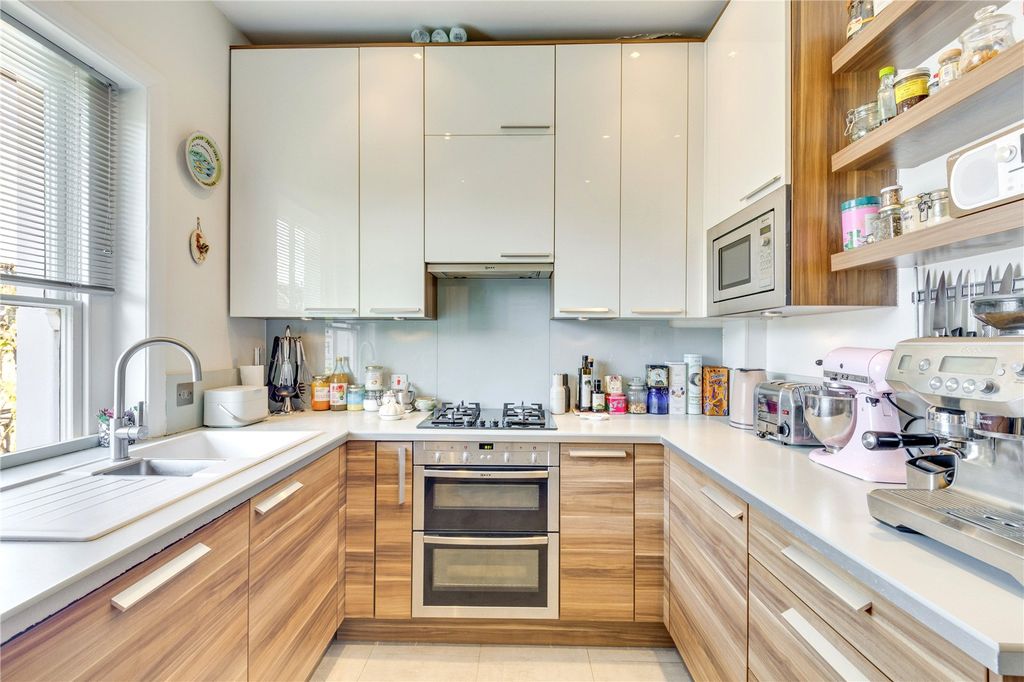 Property photo 3 of 13 Kitchen