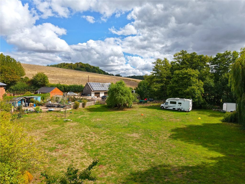 Property photo 2 of 22 Picture No. 29