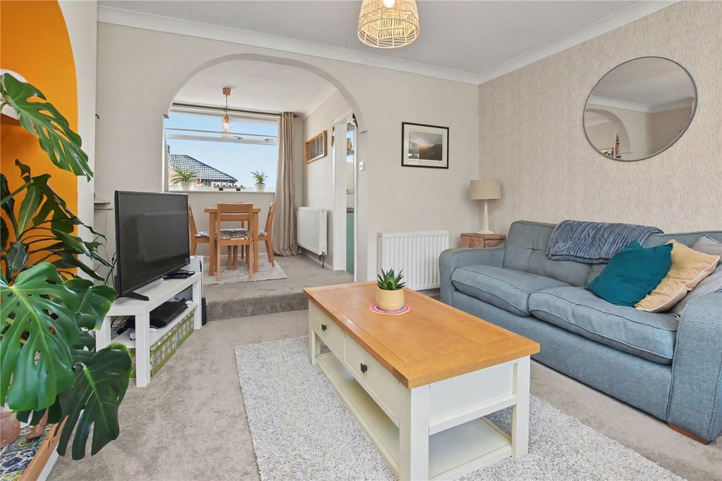 Property photo 3 of 19 Picture 3