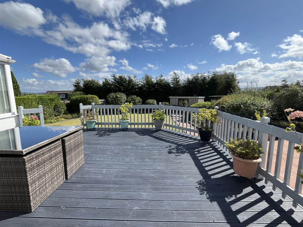 Property photo 3 of 45 Decking
