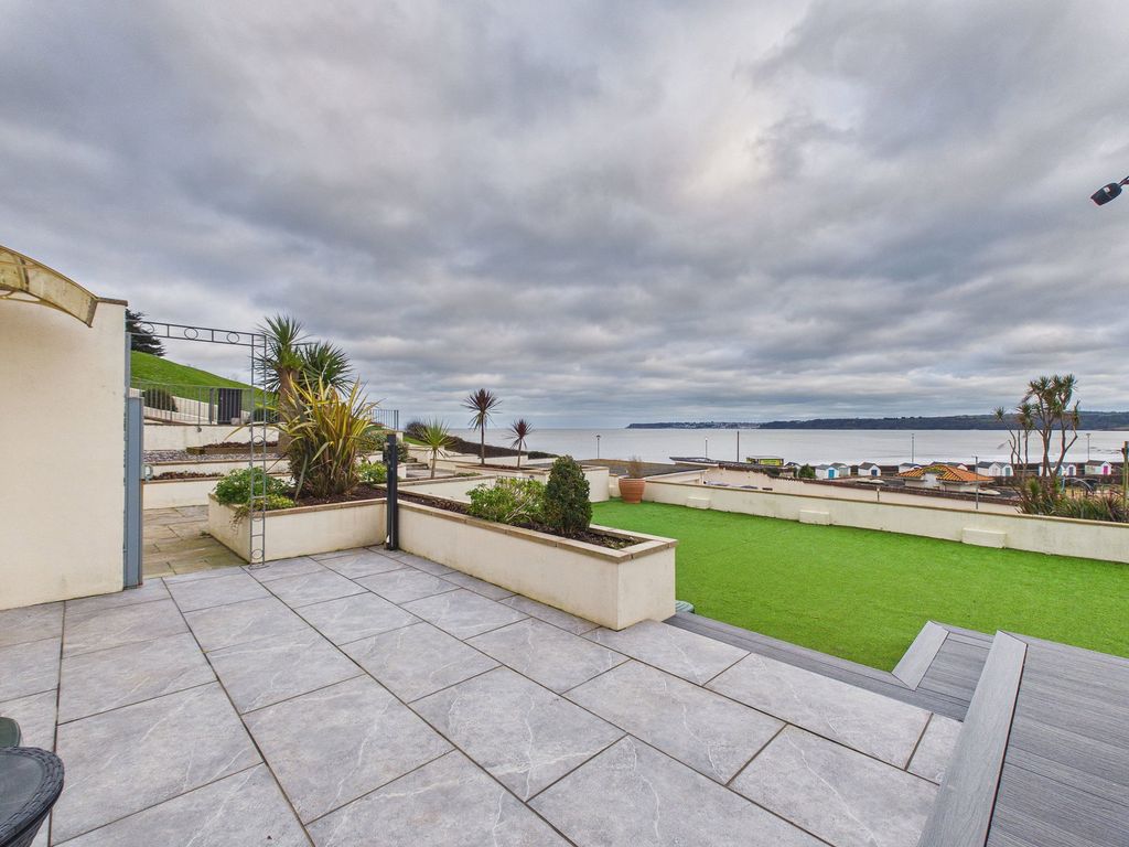 Property photo 1 of 25